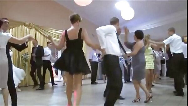 Die gratis erotikfilme heiße japanische Nymphe Suzu Minamoto spielt leidenschaftlich mit ihrer Muschi