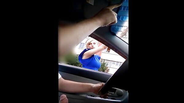 Morgan Ray hält ihre Beine weit offen, filme sex and the city online gratis um die Muschi zu lecken.