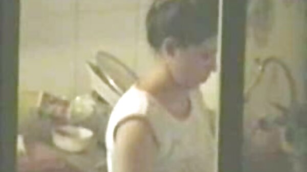 Die kostenlose vintage pornos kurvige Cassandra Calogera springt als versaute Lehrerin auf einen Schwanz und lutscht Deepthroat