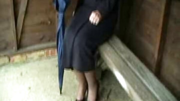 Heiß wie Feuer Küken in Strümpfen Missionarsstellung kostenlose sex filme gucken hart gefickt