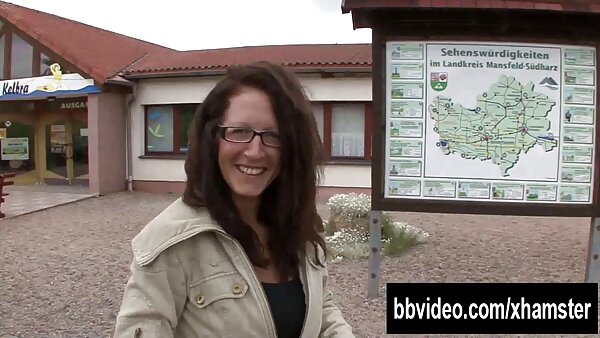 Die umwerfende sexfilme kostenlos ohne anmeldung indische Schönheit Leah Joshi lutscht in einem dreckigen MMF-Dreier-Video einen Deepthroat-Fick